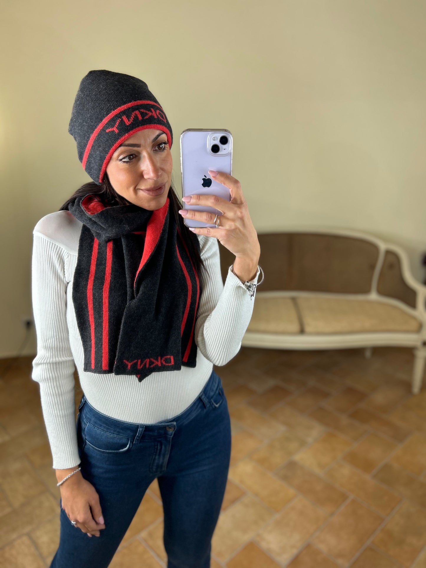 DKNY -sciarpa con scritta