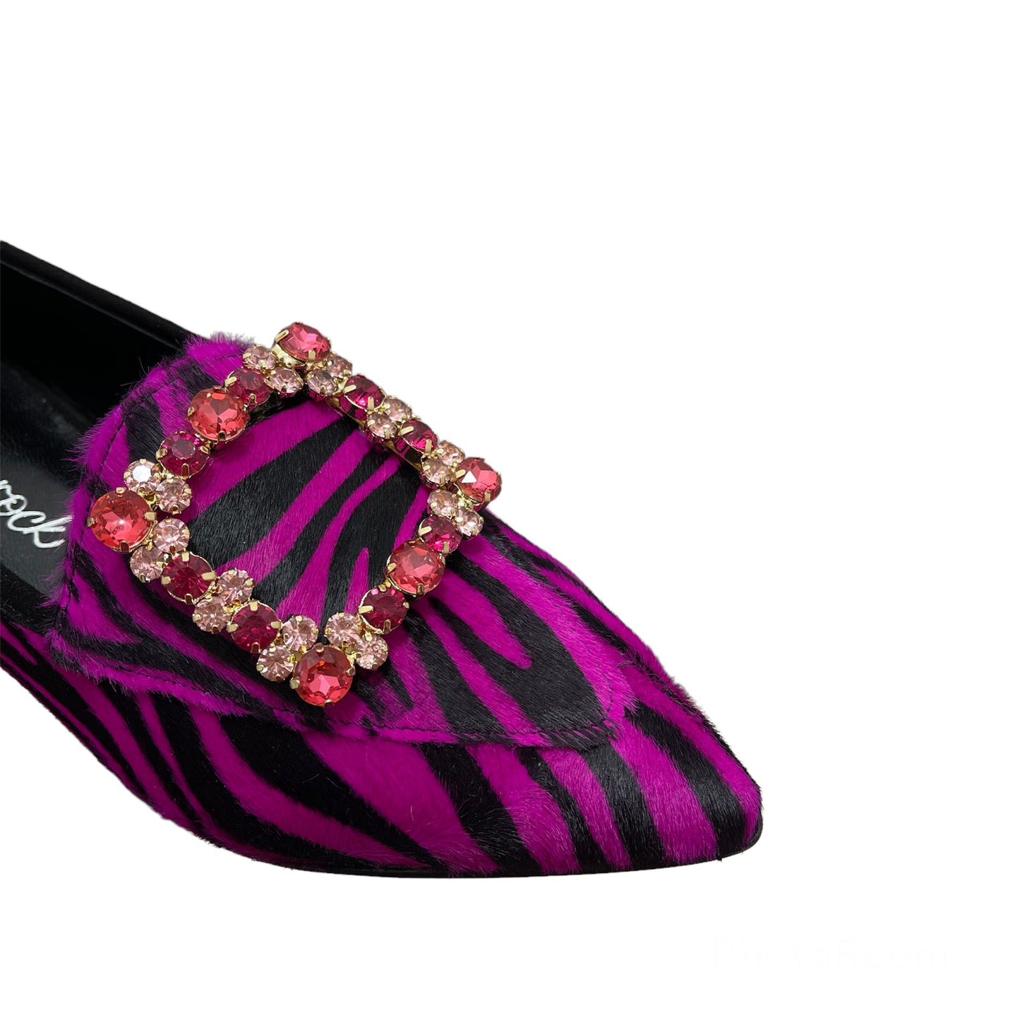 B. Rock mocassino zebrato gioiello fuxia