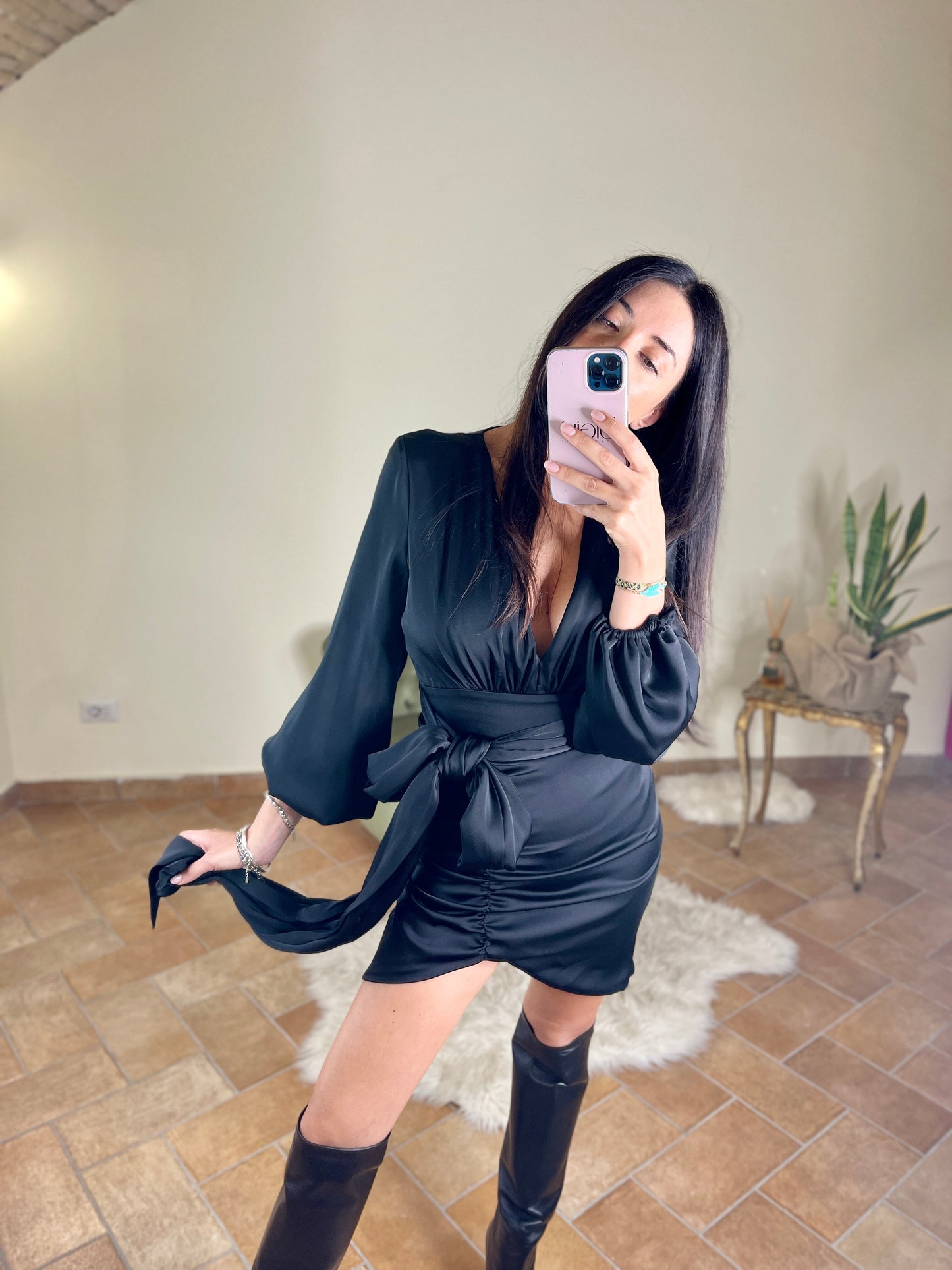 Silence Limited Abito in raso (disponibile anche nero)