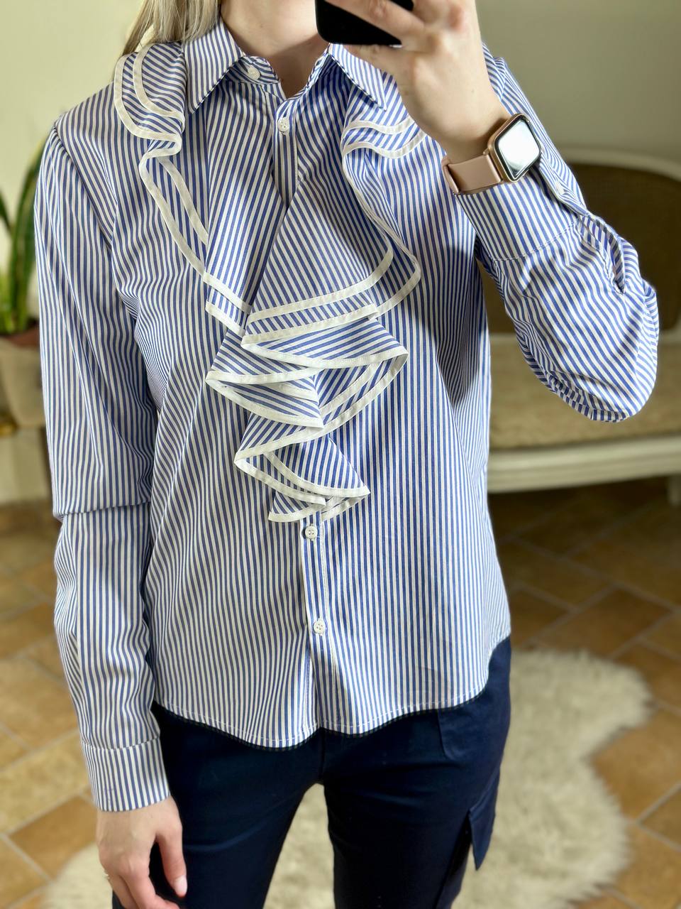 Tensione In camicia a righe con rouches