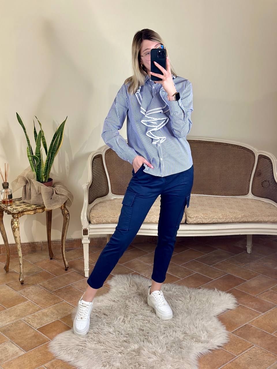 Tensione In camicia a righe con rouches